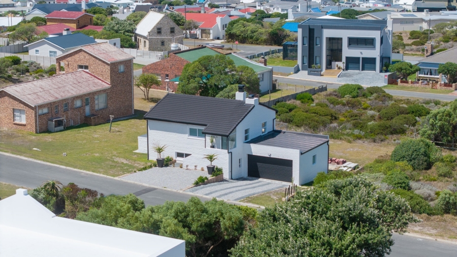 To Let 2 Bedroom Property for Rent in Agulhas Western Cape